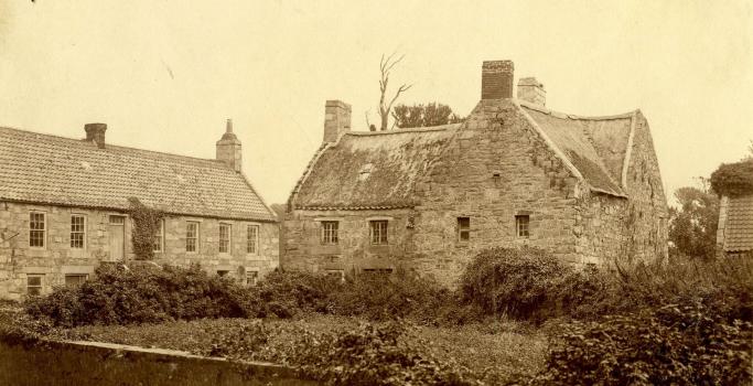 Les Maisons aux Comtes, Priaulx library Collection