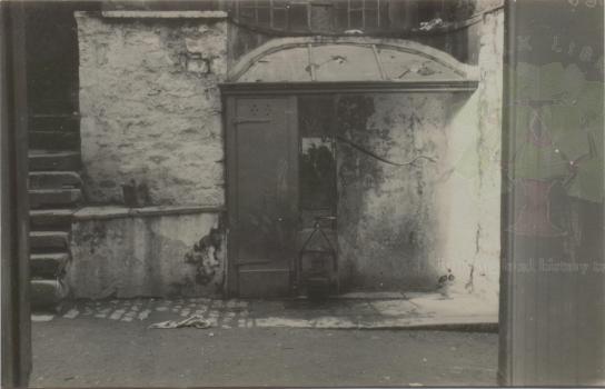 Edith Carey, Pump in Cornet Street 1929, demolished, Priaulx Library Collection