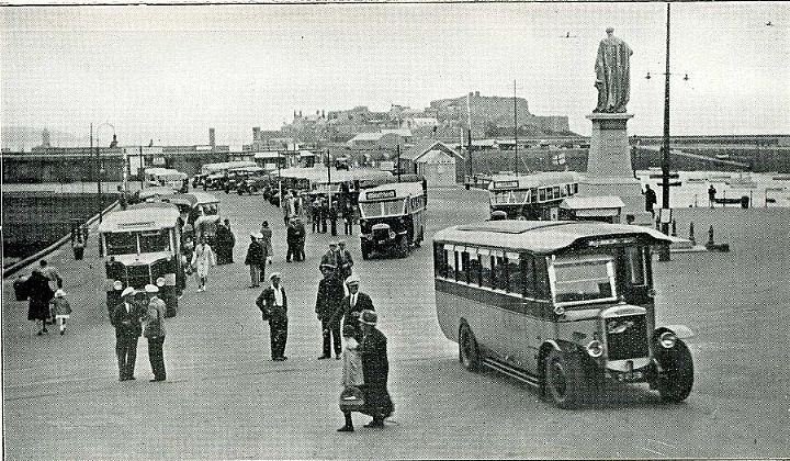 Buses at the Albert Pier 1934